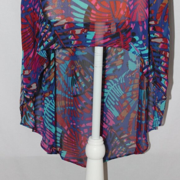 Basically Me Multicolor Asymmetrical Blouse - Picture 2 of 12